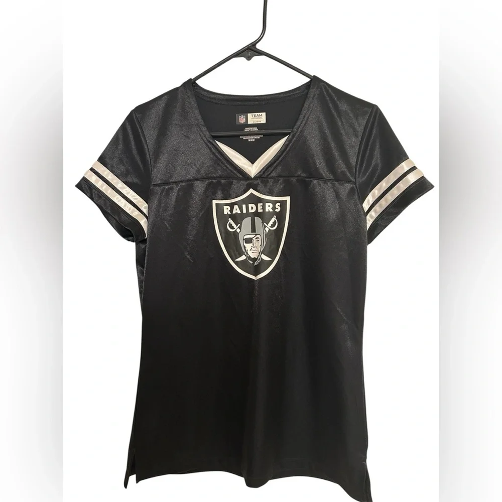 Las Vegas Raiders V-Neck Jersey Women’s Medium - Picture 1 of 10